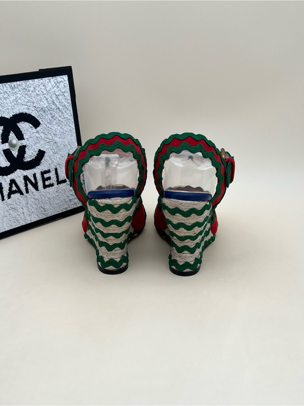 🚩steal Gucci Red & Green Wavy Espadrille Wedge Sandals - Picture 3 of 6